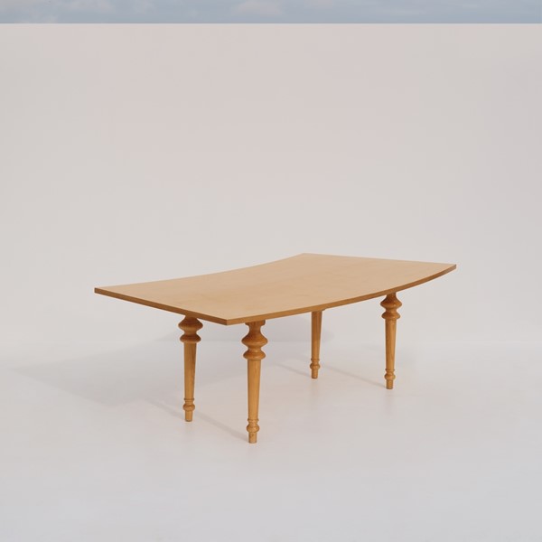 9 | Serpentine Natural Dining table