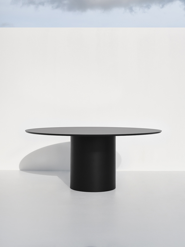 Gaudi Round Black Dining