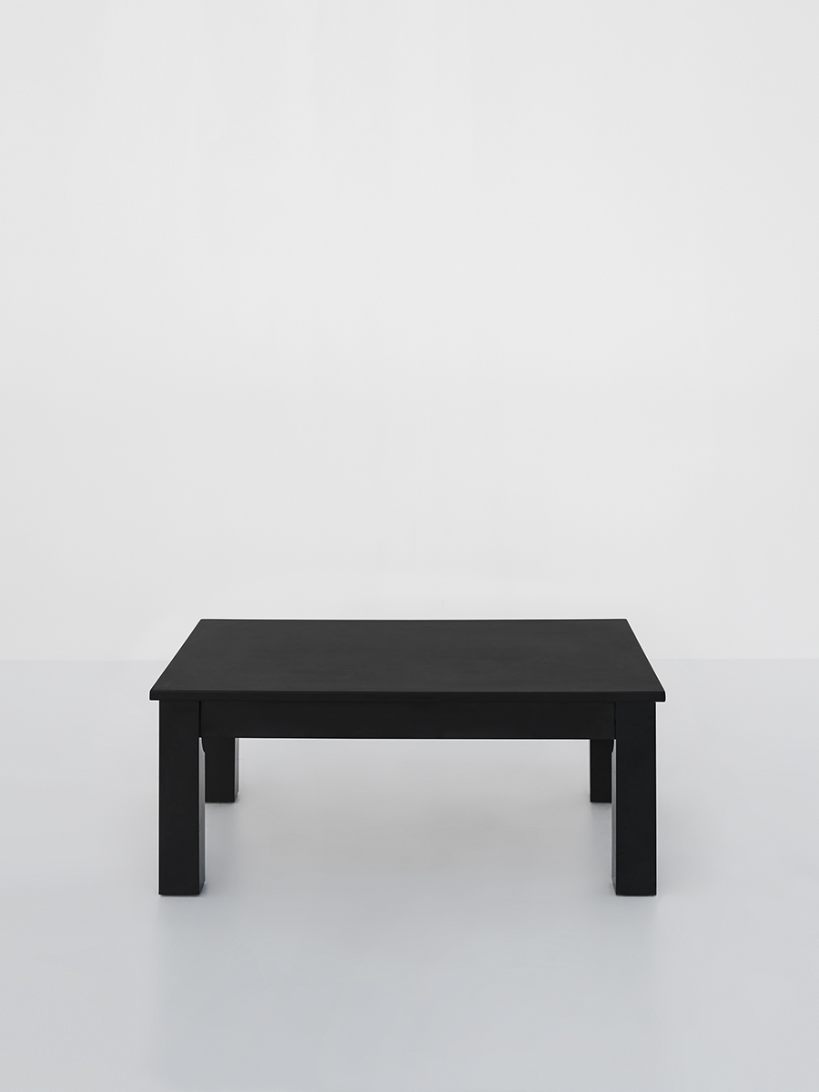 Spicy Black Rectangular Lounge Table