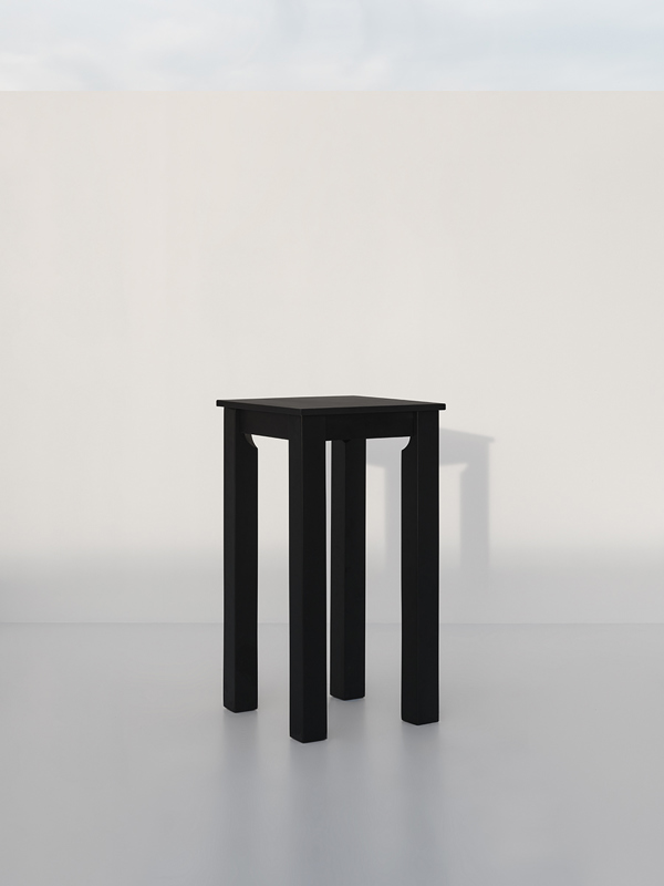 Spicy Black Square Bar Table