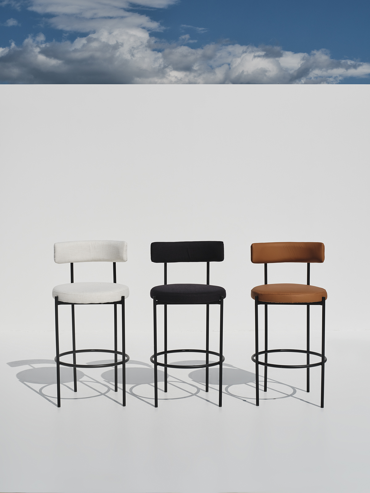 Beacon Black Barchair
