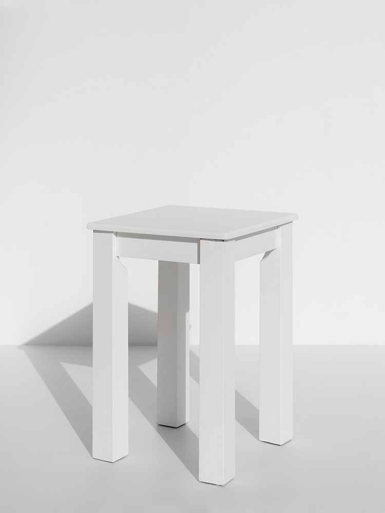 Spicy White Square Bar Table