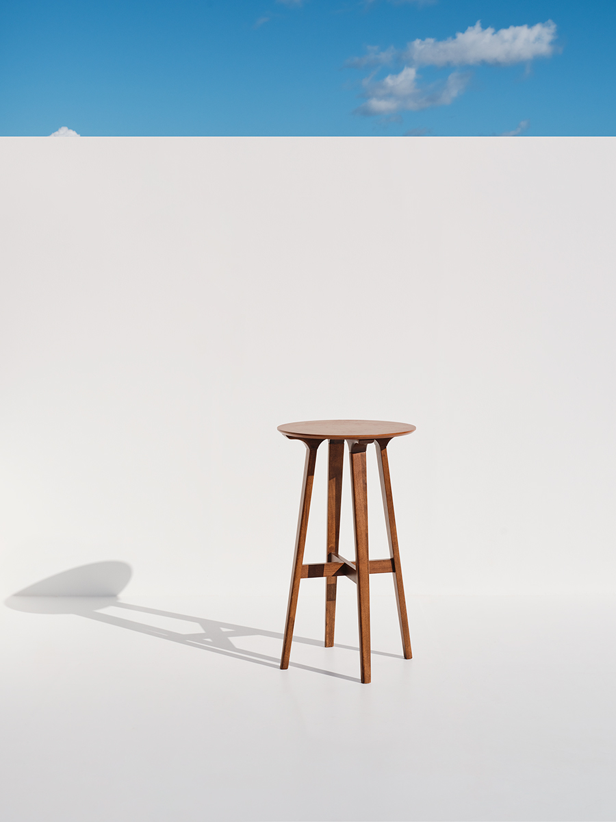 Oliver Brown High Round Table